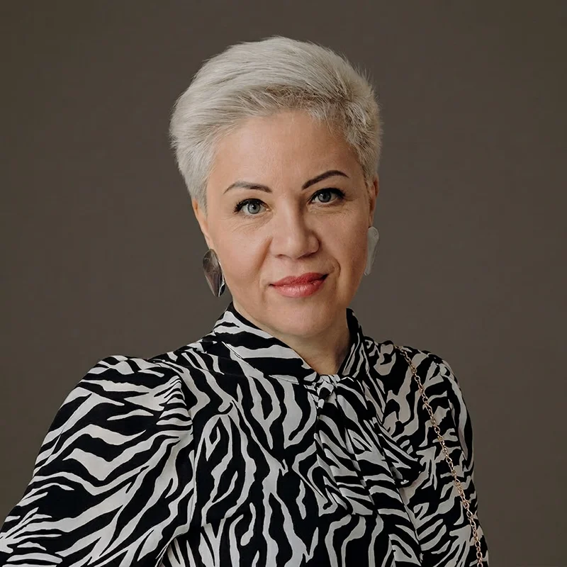 Елена Лавлинская